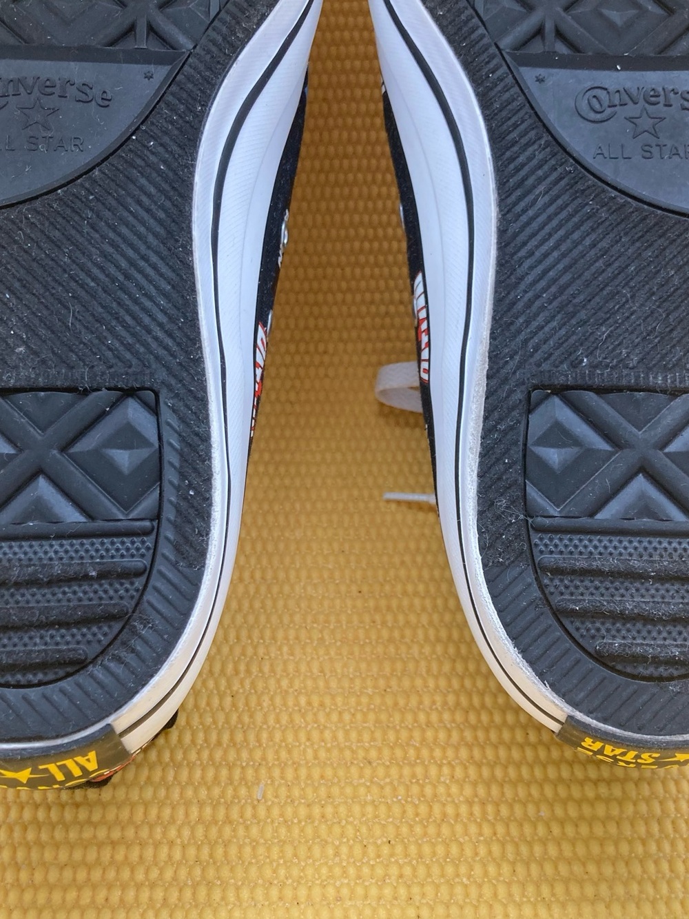Converse All Star DC Comics Batman 80th Anniverary Sz 13 - Picture 7 of 10